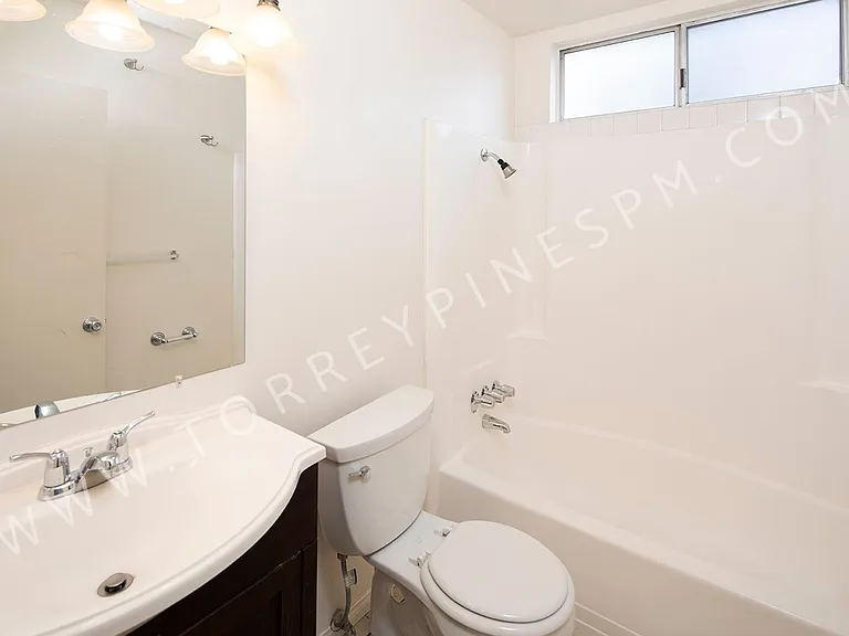 1459 Hornblend Street — Photo 9