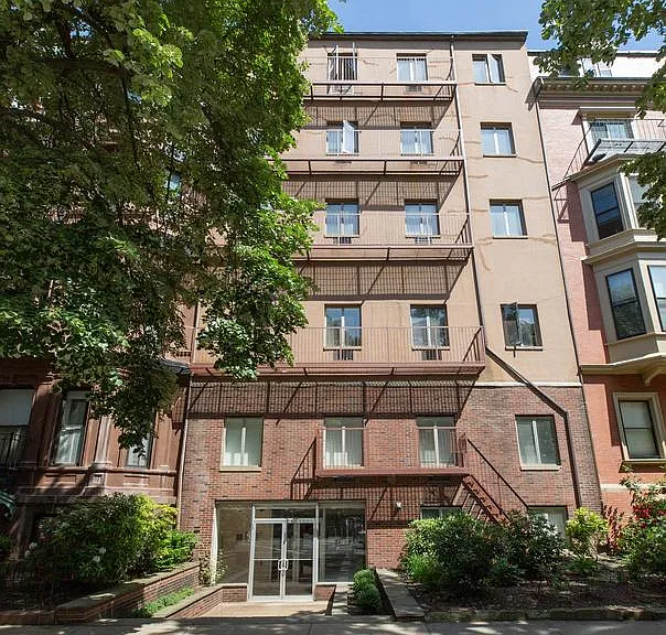 220 Beacon St #301 — Photo 11