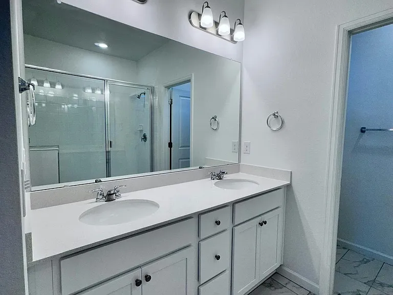 6857 Huddersfield Ln — Photo 15