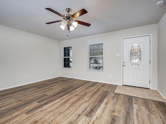 4th image of 2904 Dana Ln