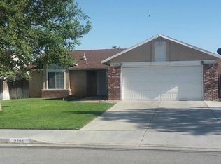2120 Matthew Ave, Rosamond, CA 93560