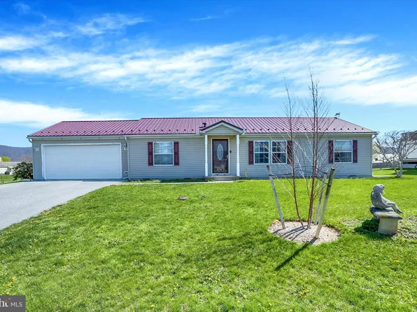 176 Durham Dr, Chambersburg, PA 17202