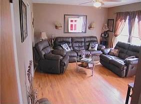 3rd image of 1414 Clearview Hts