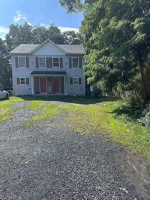2 bed, 1.5 bath, 2048 sqft, $1,850 — Photo 3