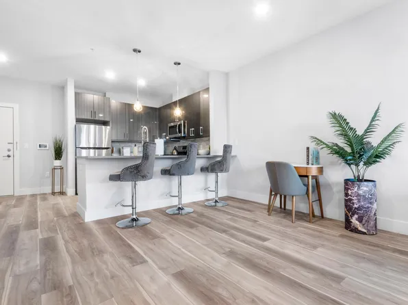 271 Sip Avenue image 4 of 19