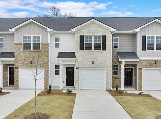 212 Kenmore Cir, Perry, GA 31069