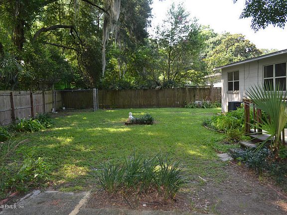 3rd image of 1951 Paine Ave