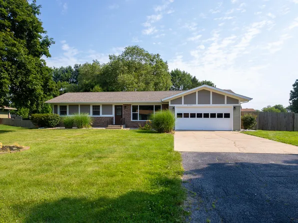 322 W Powell Dr, La Porte, IN 46350