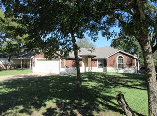 87 Buttercup Loop, Morgans Point Resort, TX 76513