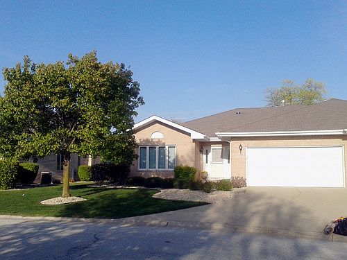 1st image of 17639 Kimberly Ln #28