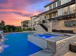 402 San Donato Dr, Austin, TX 78738