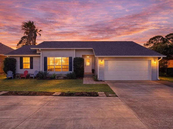 1647 Kalakaua Ct, Gulf Breeze, FL 32563