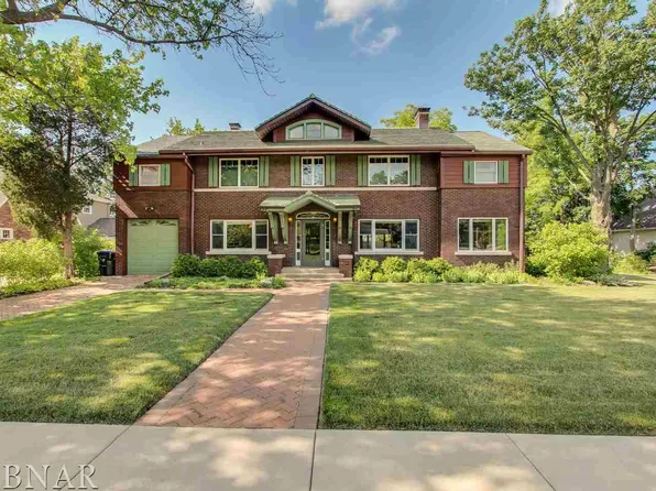 1212 Elmwood Rd, Bloomington, IL 61701