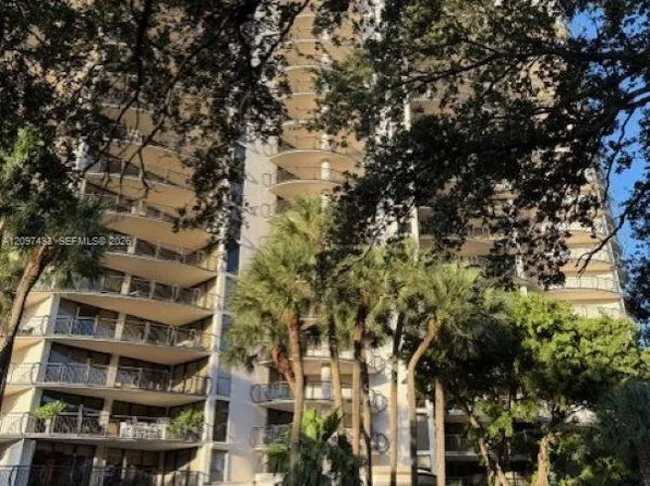 2843 S Bayshore Dr APT 5A, Miami, FL 33133
