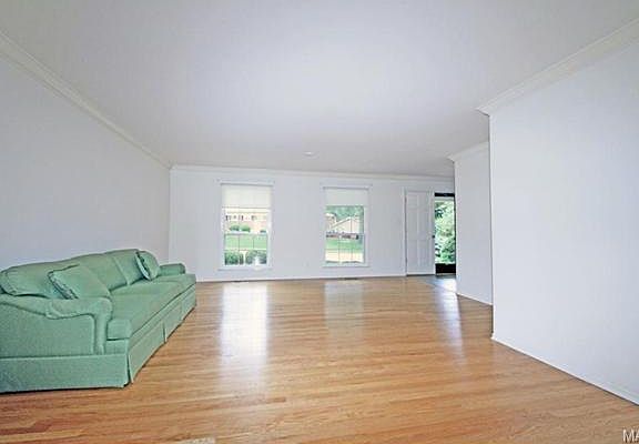 3rd image of 9212 Laramie Dr