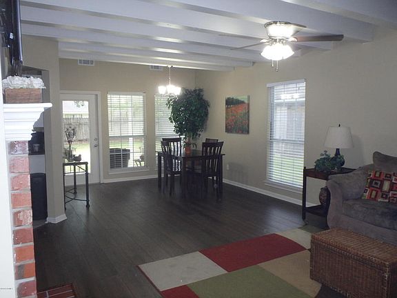 3rd image of 119 Meadow Gln