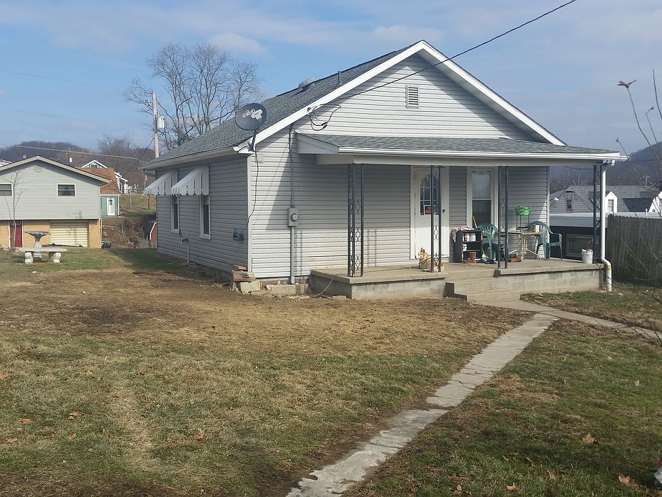 2nd image of 70 W 48th St