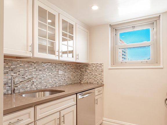 4th image of 55 W 14th St APT 18C
