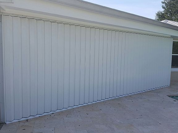 Rear Shutters
