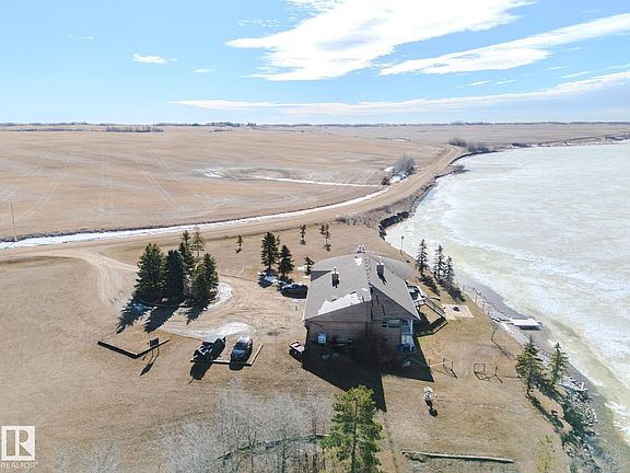 4th image of 48208 Range Rd