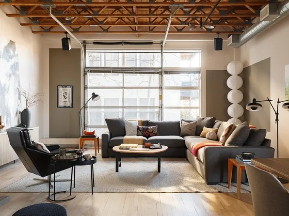 11 Village St #F, Somerville, MA 02143