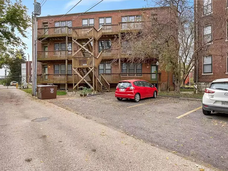 5803 Waterman Blvd #3W — Photo 20
