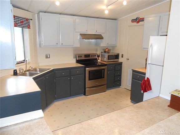5th image of 4810 Estonia Ct SE