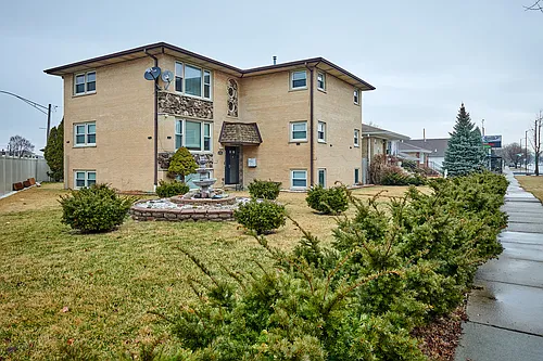 6780 W Forest Preserve Dr #2 Photo 1