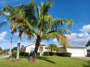 122 Karrigan St, Sebastian, FL 32958