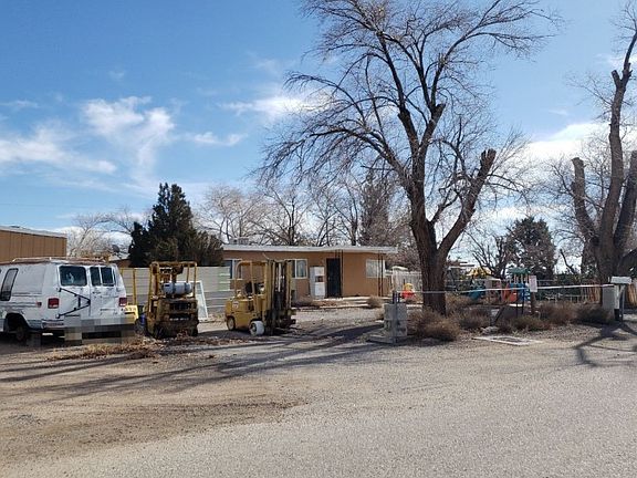 3rd image of 6718 Tokay St NE