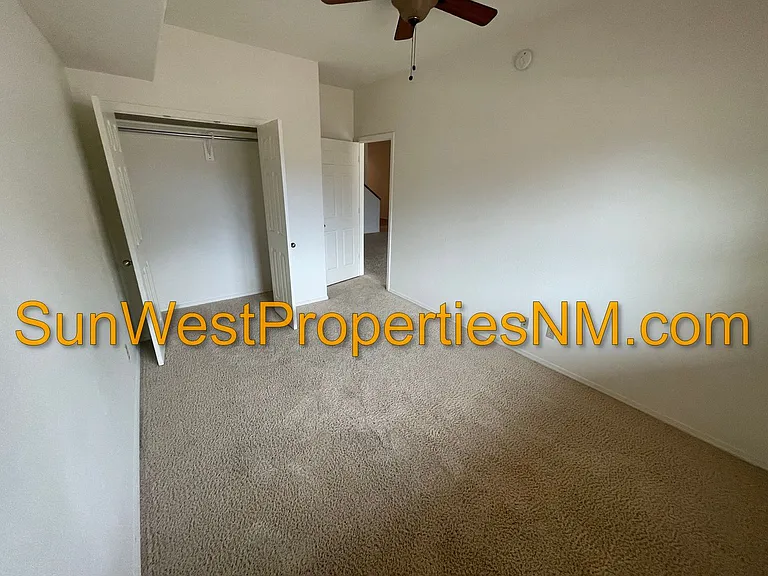 553 E Zia St — Photo 6