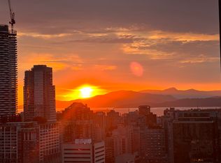 777 Richards St #3511, Vancouver, BC V6B 0M6