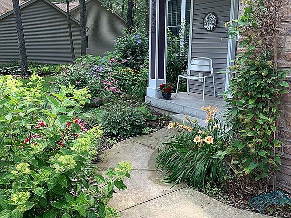 5th image of 9202 Kellie Ln