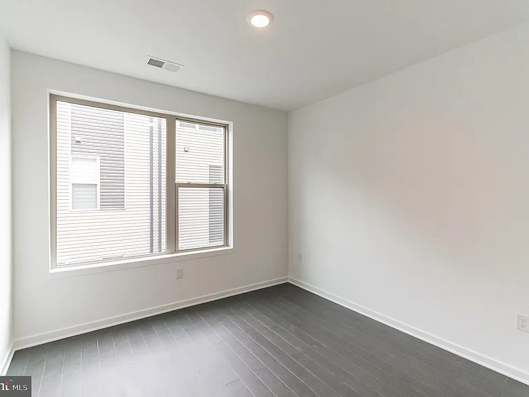 3111 Parkview Walk — Photo 26