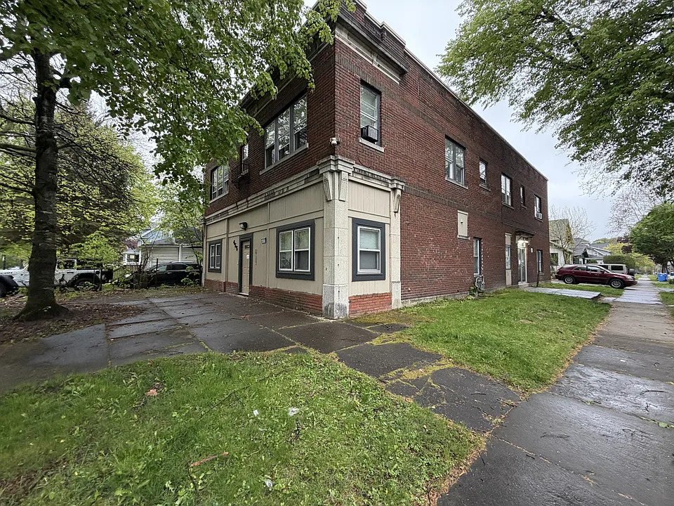 455-457 Post Ave #1