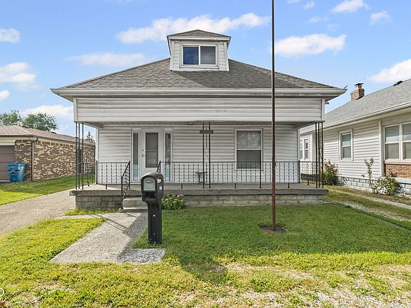 2nd image of 2738 S McClure St