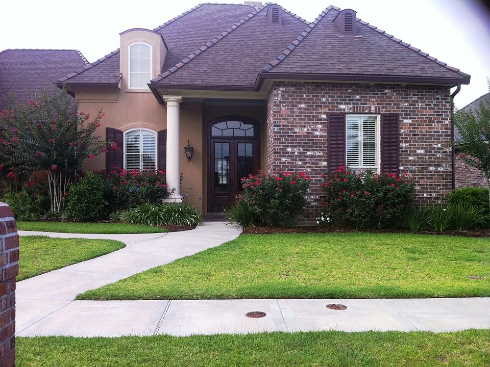 1st image of 103 Hennessy Dr