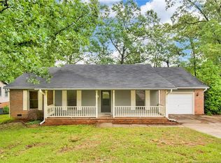 953 Flintwood Rd, Fayetteville, NC 28314