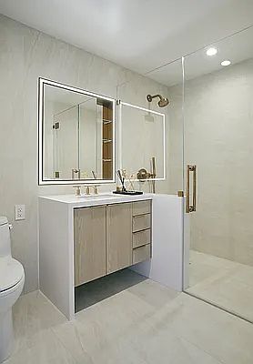 5th image of 3 Court Sq APT 2301
