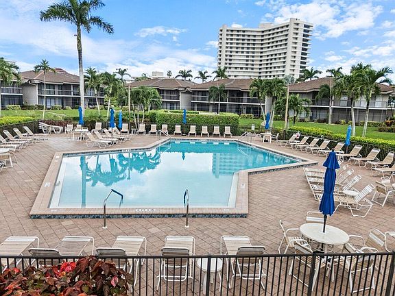 5th image of 601 Seaview Ct APT C103