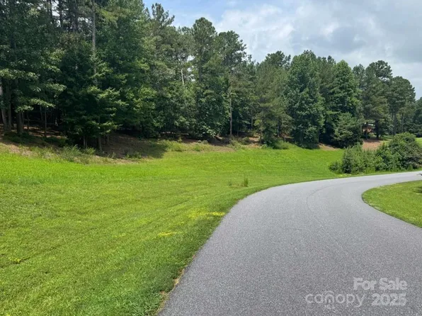 110 Rivercliff Dr E, Connelly Springs, NC 28612