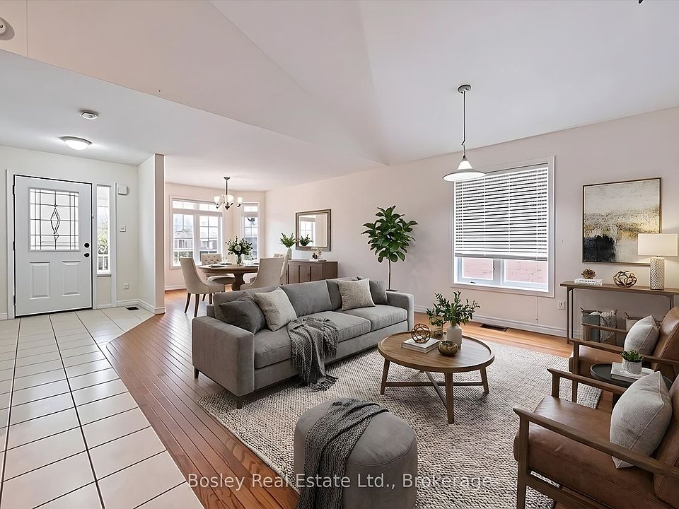 1st image of 4 Hayward Cres