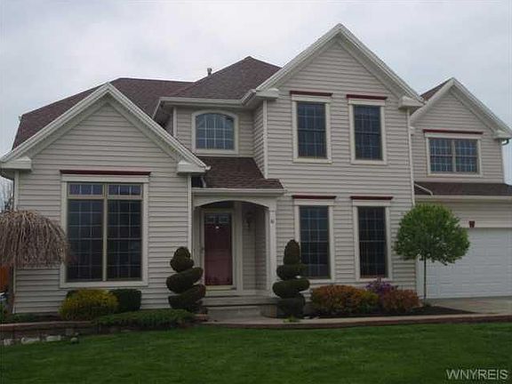 2nd image of 41 Bentley Cir