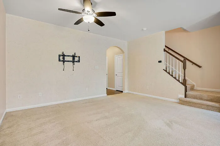 8954 Ringview Dr — Photo 9