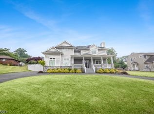 348 Saw Mill Rd, North Haledon, NJ 07508