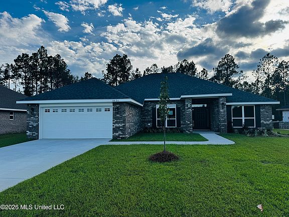 2nd image of 8826 Osprey Landing Cir