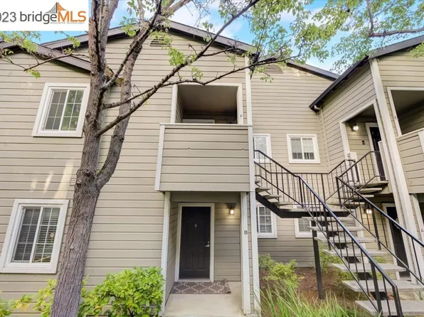 465 Canyon Oaks Dr APT F, Oakland, CA 94605