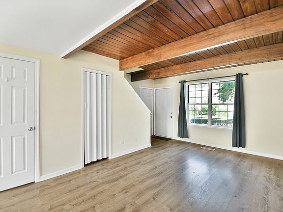 5th image of 1973 Westview Ln