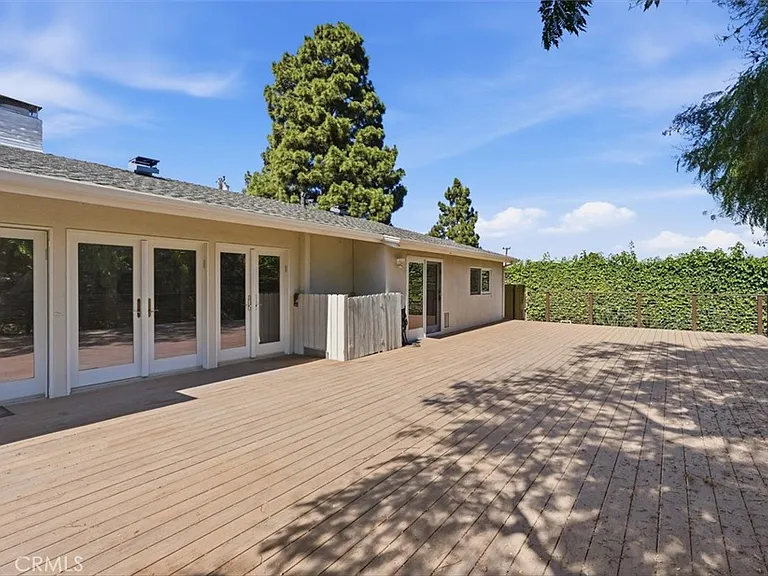 2 Santa Bella Rd — Photo 2