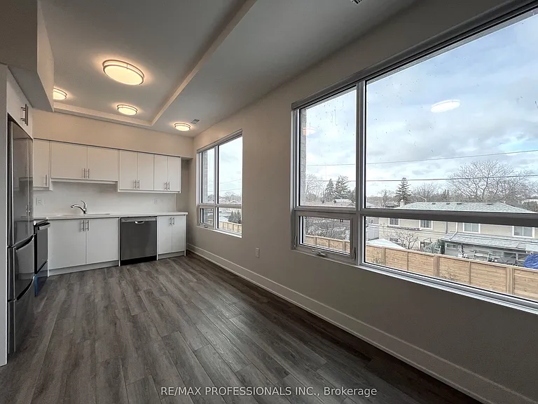 62 Dixfield Dr #140 — Photo 10
